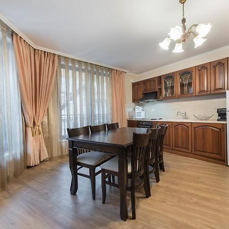 Vazov Residence , Two Bedroom Top Centre Apartment Варна Екстериор снимка