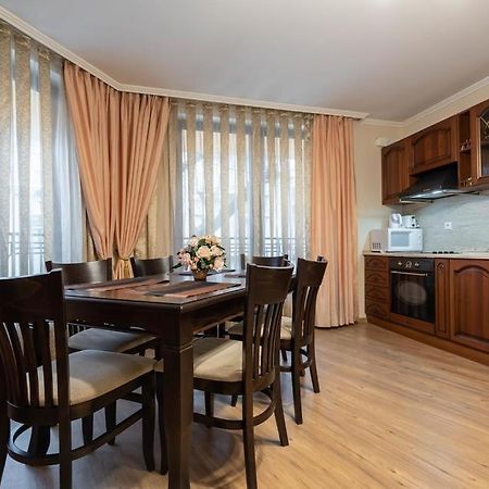 Vazov Residence , Two Bedroom Top Centre Apartment Варна Екстериор снимка